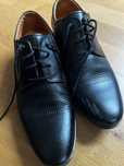 Czarne szryblety. Skora. Eleganckie