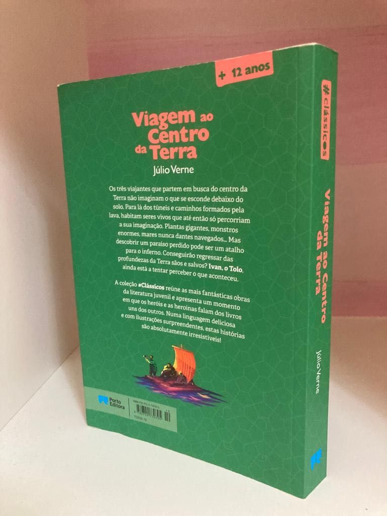 Livro: “Viagem ao centro da terra” Autor : Júlio Verne