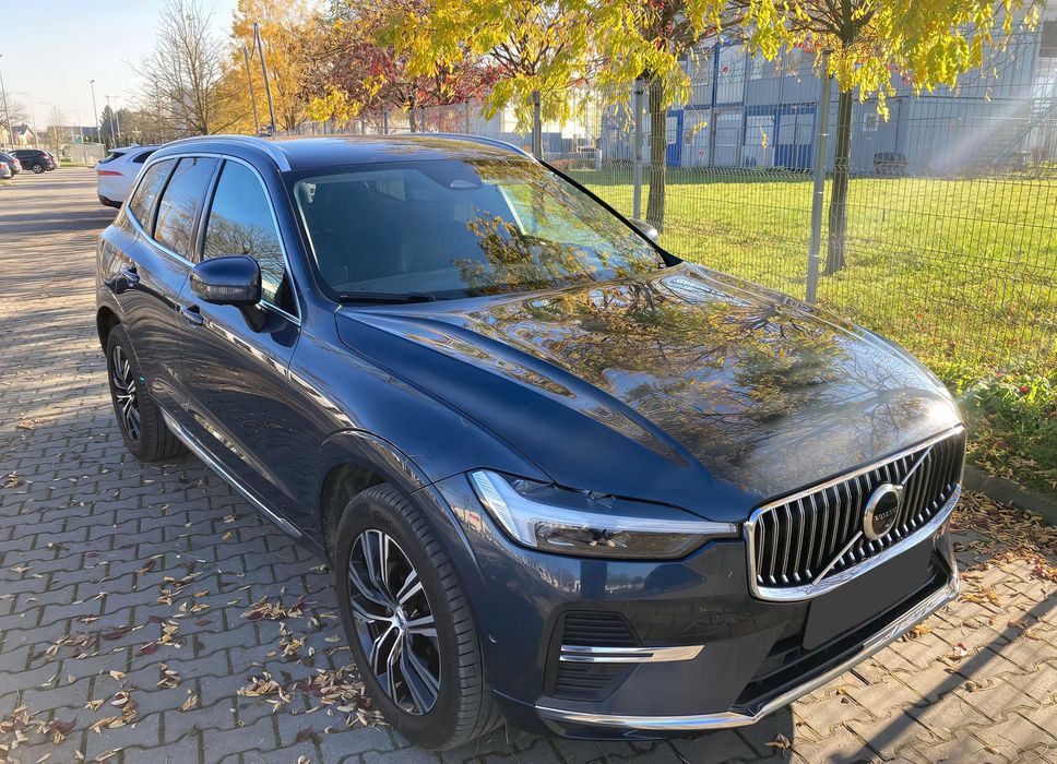 Volvo XC60      2021