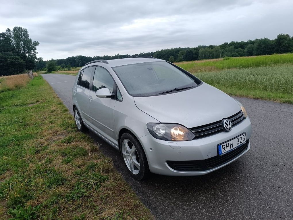 VW Golf plus automat klimatronik pdc dwa kpl kół niski przebieg