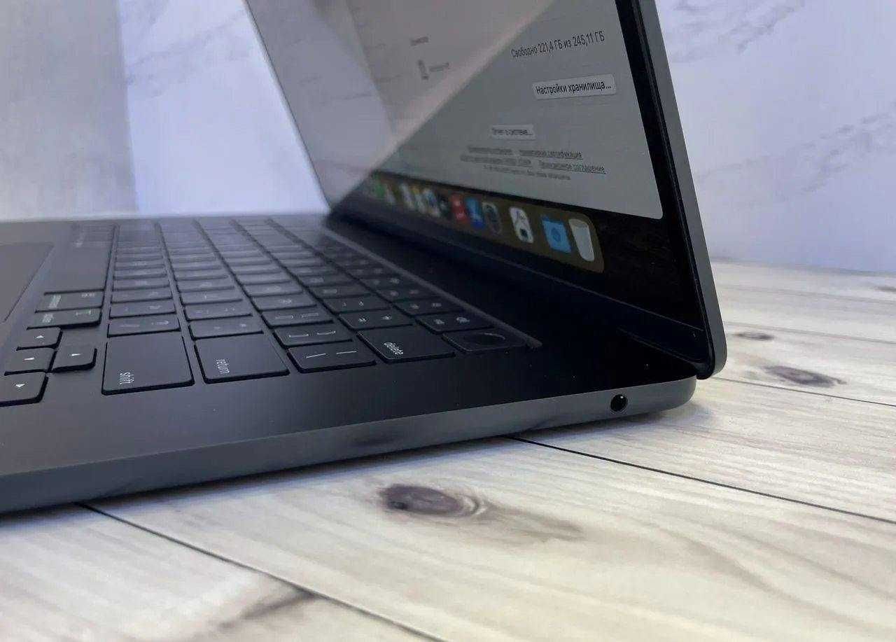 MacBook Air 15 M3 8/256