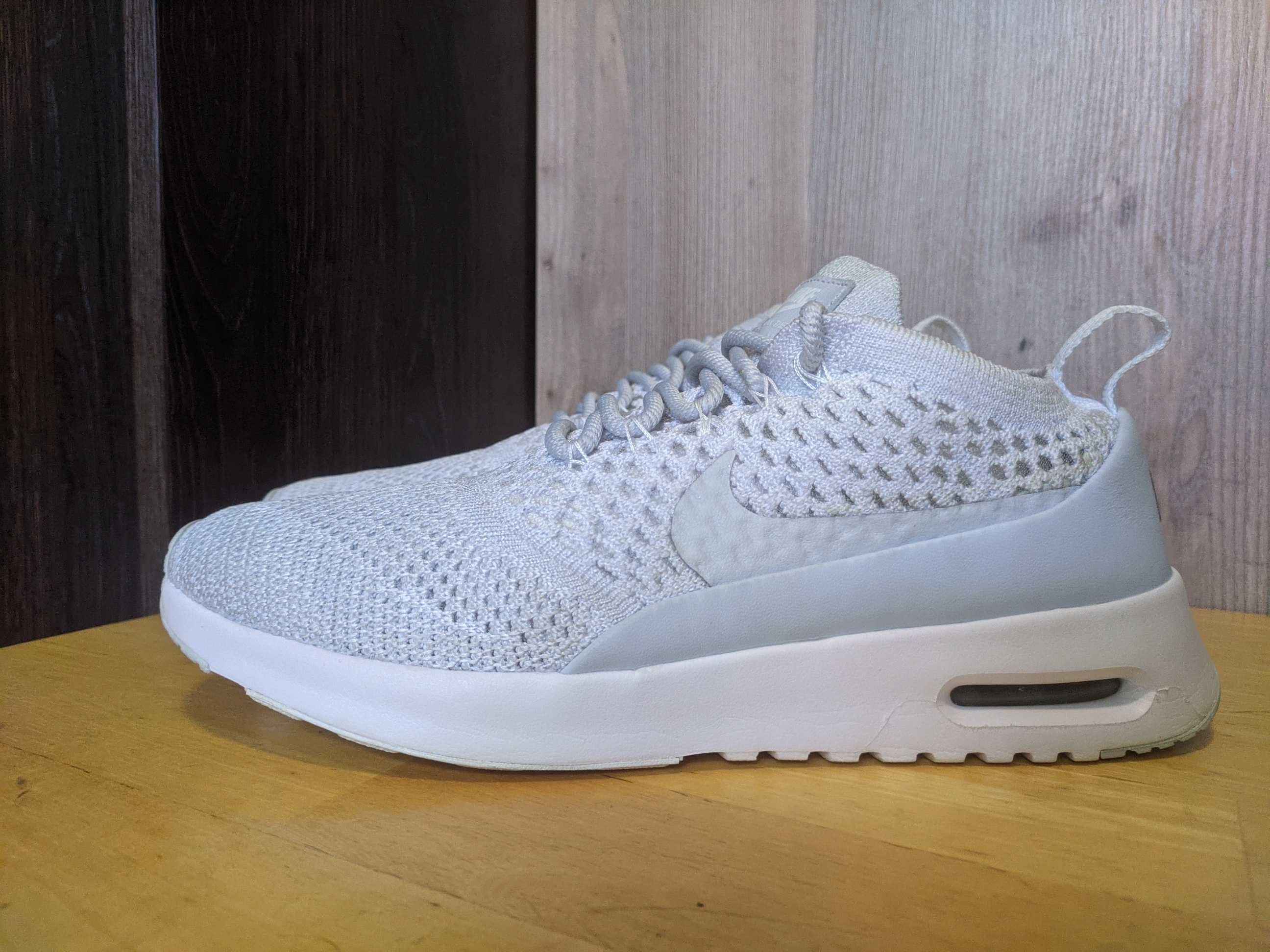 Кроссовки беговые Nike Air Max Thea Ultra