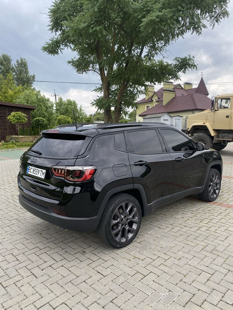 Jeep compass 80th
