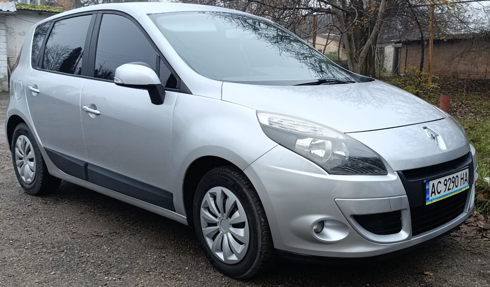 Продам Рено Сценик 3 ,2011г.в