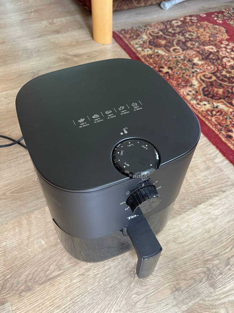 Продам аэрогриль Tefal LF16-P