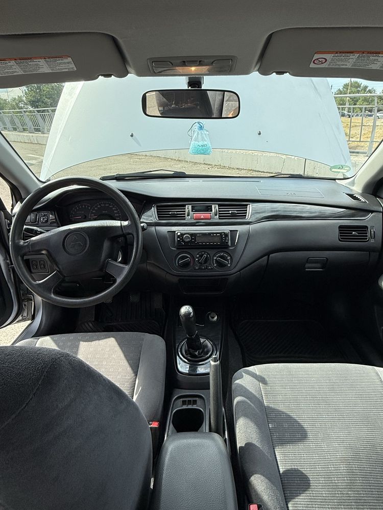 Mitsubishi Lancer 9