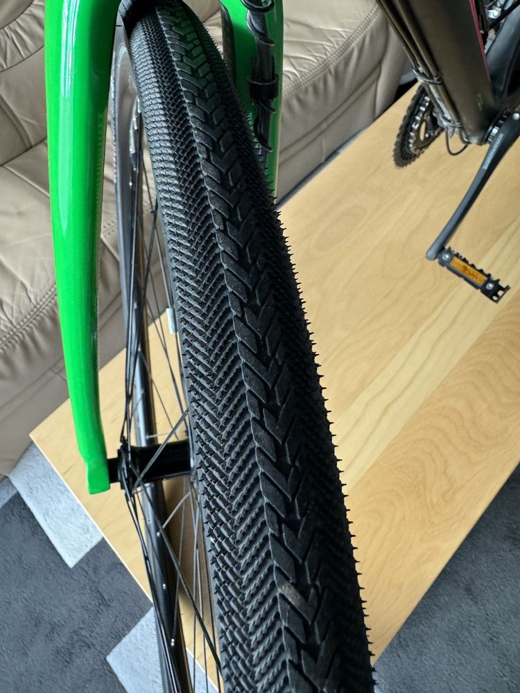 GT grade gravel karbon