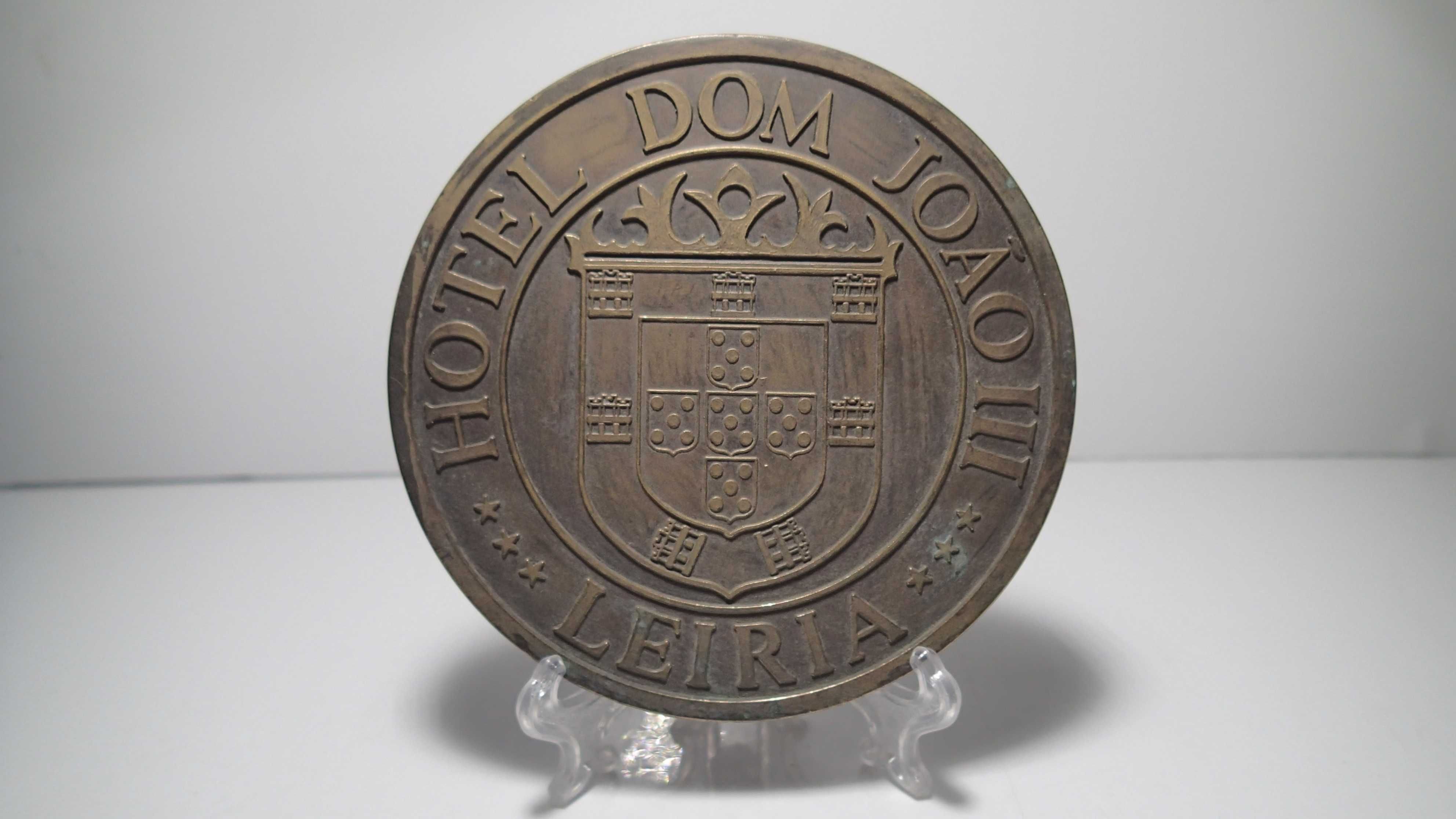 Medalha em Bronze Hotel Dom João III
