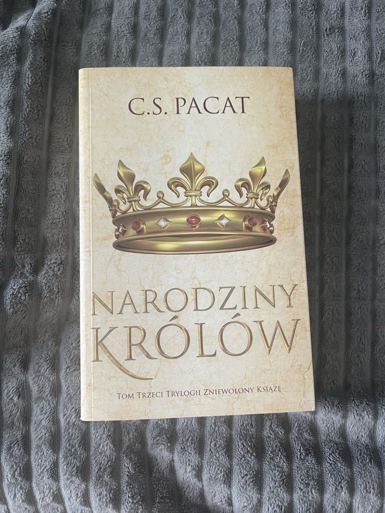 Seria książek „Zniewolony Książę” C.S. Pacat