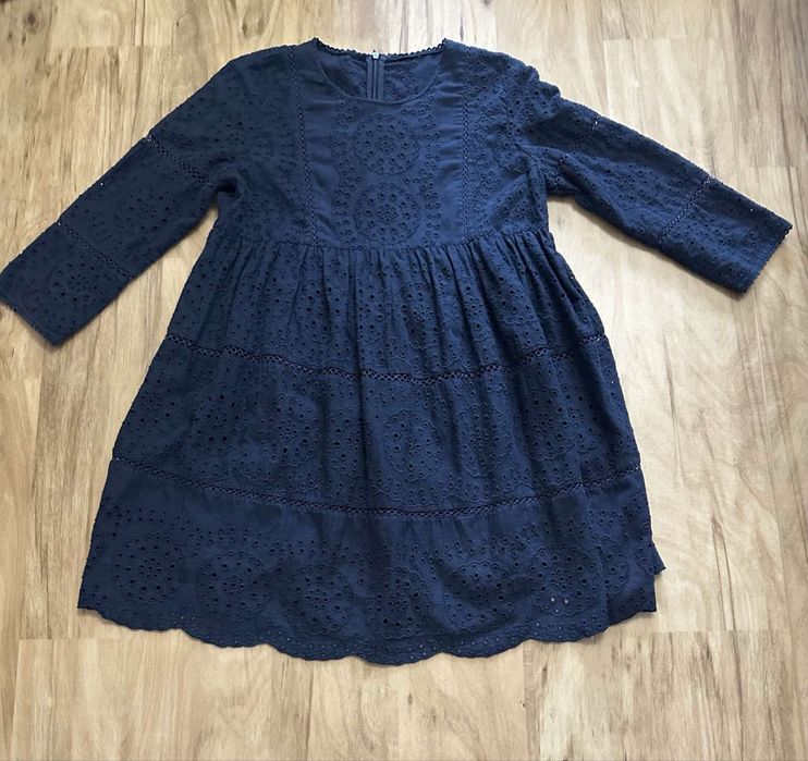 Śliczna granatowa sukienka dla dziewczynki