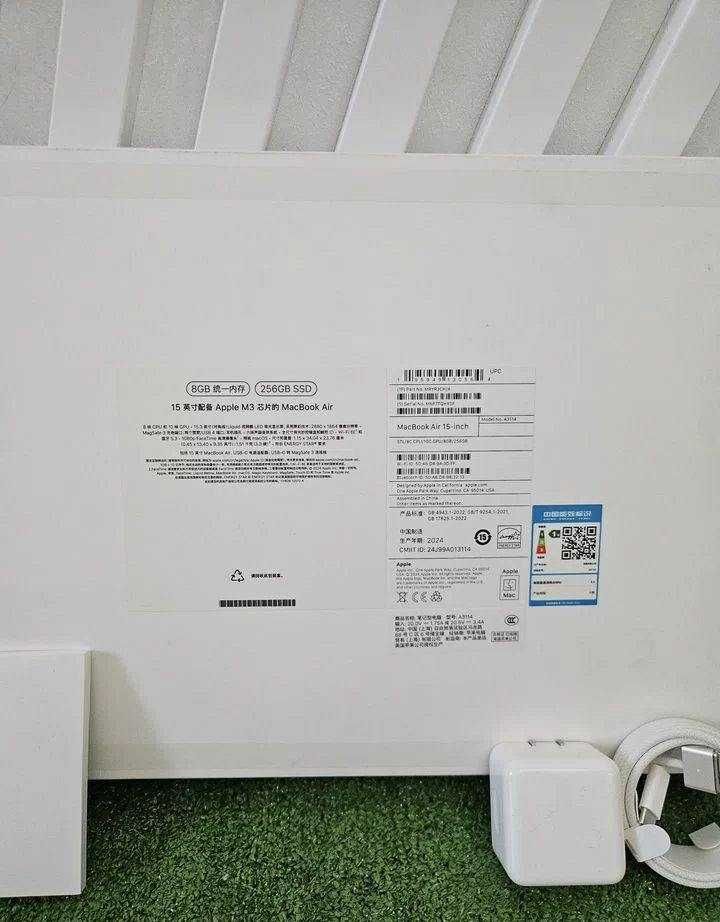 Macbook air 15 m2 8 256