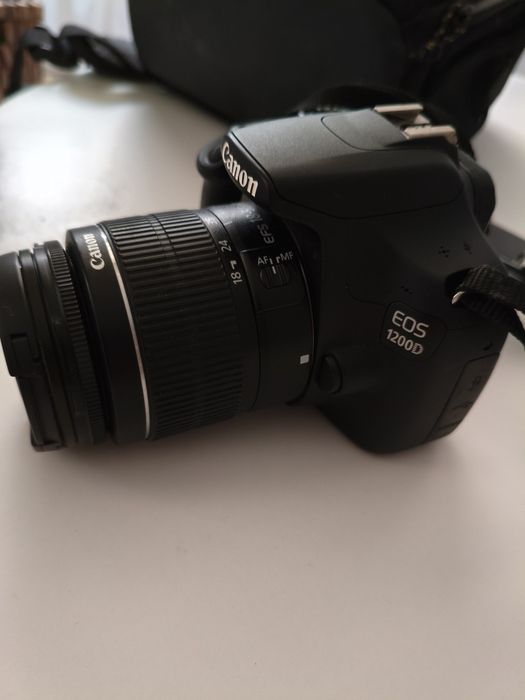 Máq Foto Canon 1200D+3 baterias+mochila+cartão 64gb+carregador