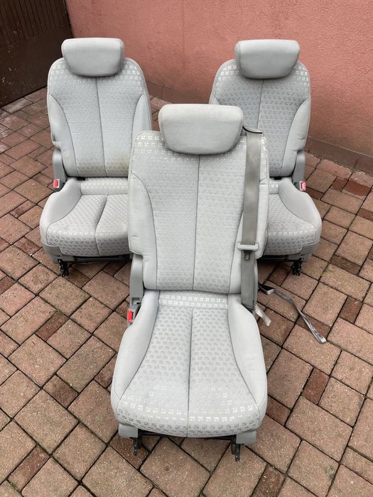 Fotele Kia Carnival VQ