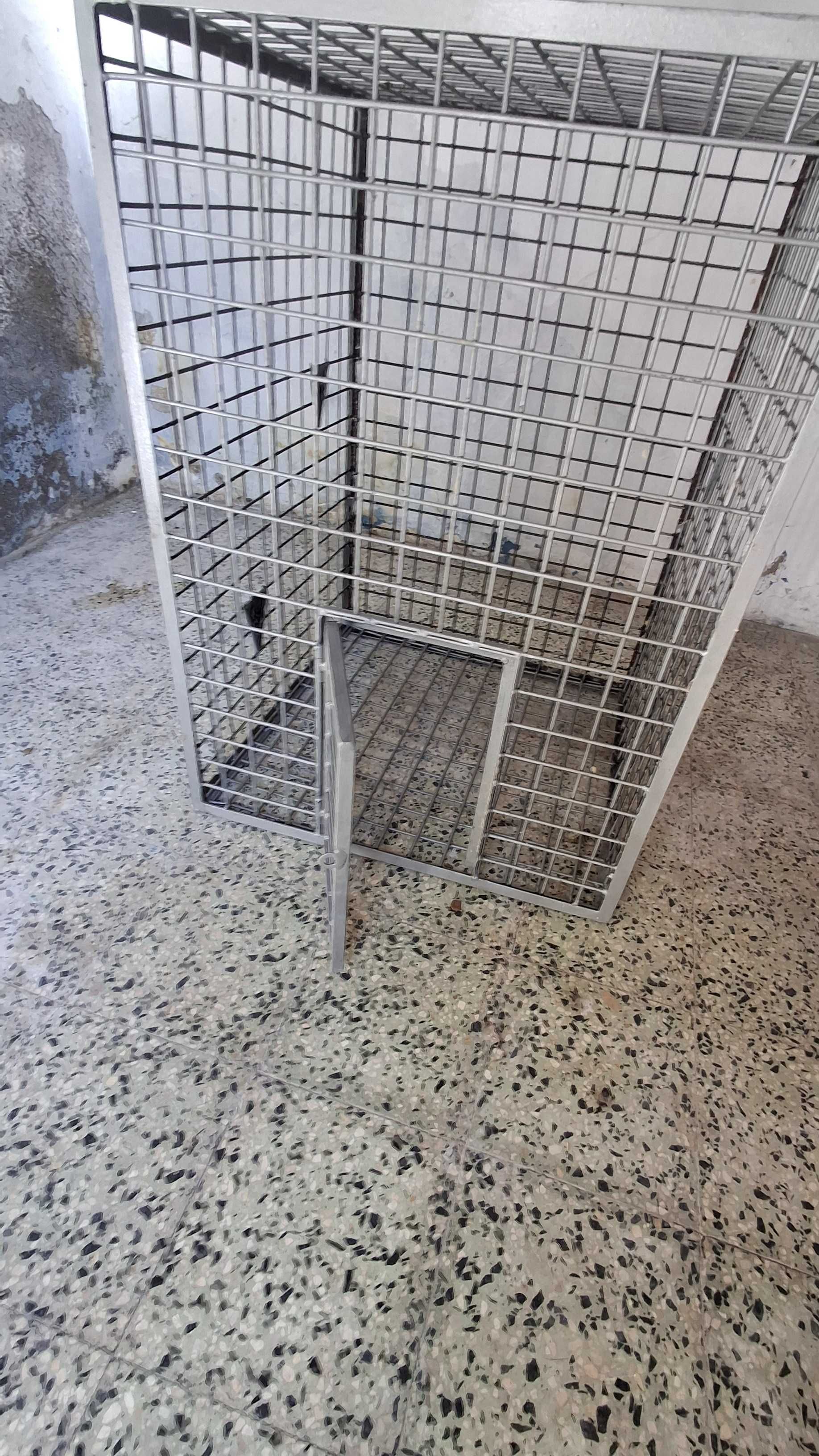 Vendo gaiola para aves de medio e grande porte
