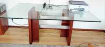 Mesa de jantar em vidro