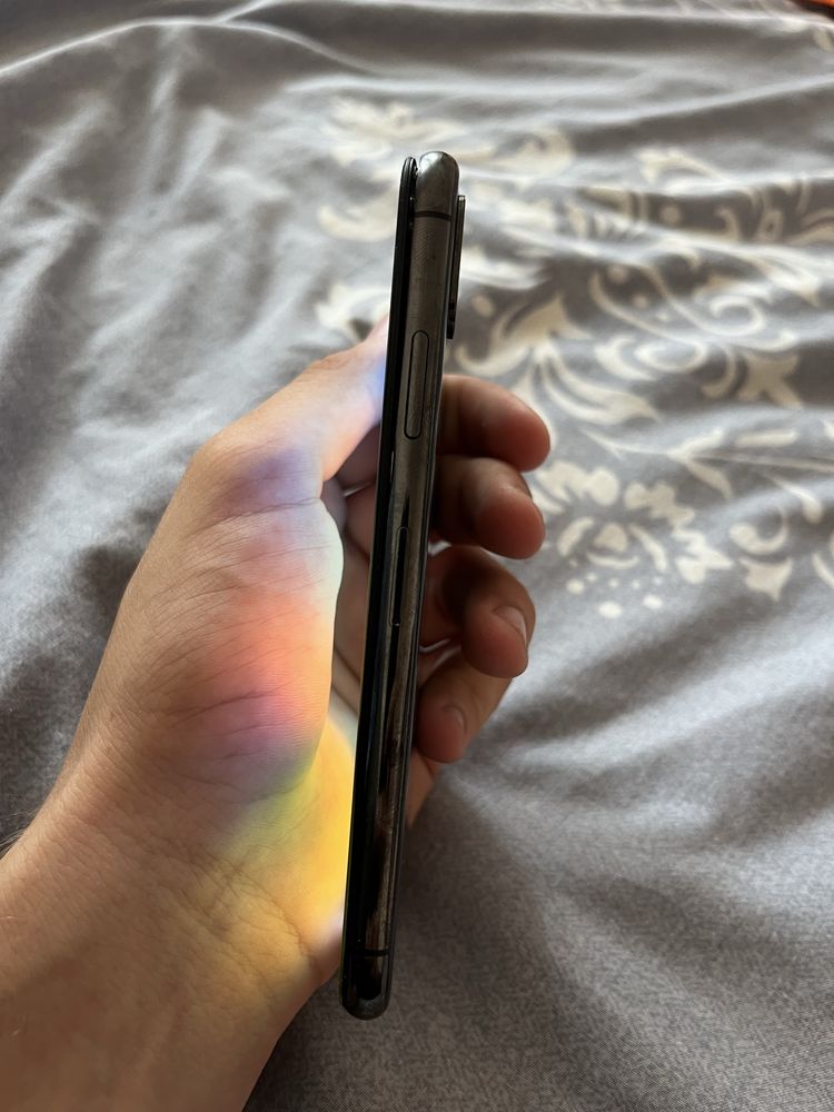 Продам Iphone X/10 256GB R-sim НА ЗАПЧАСТИНИ