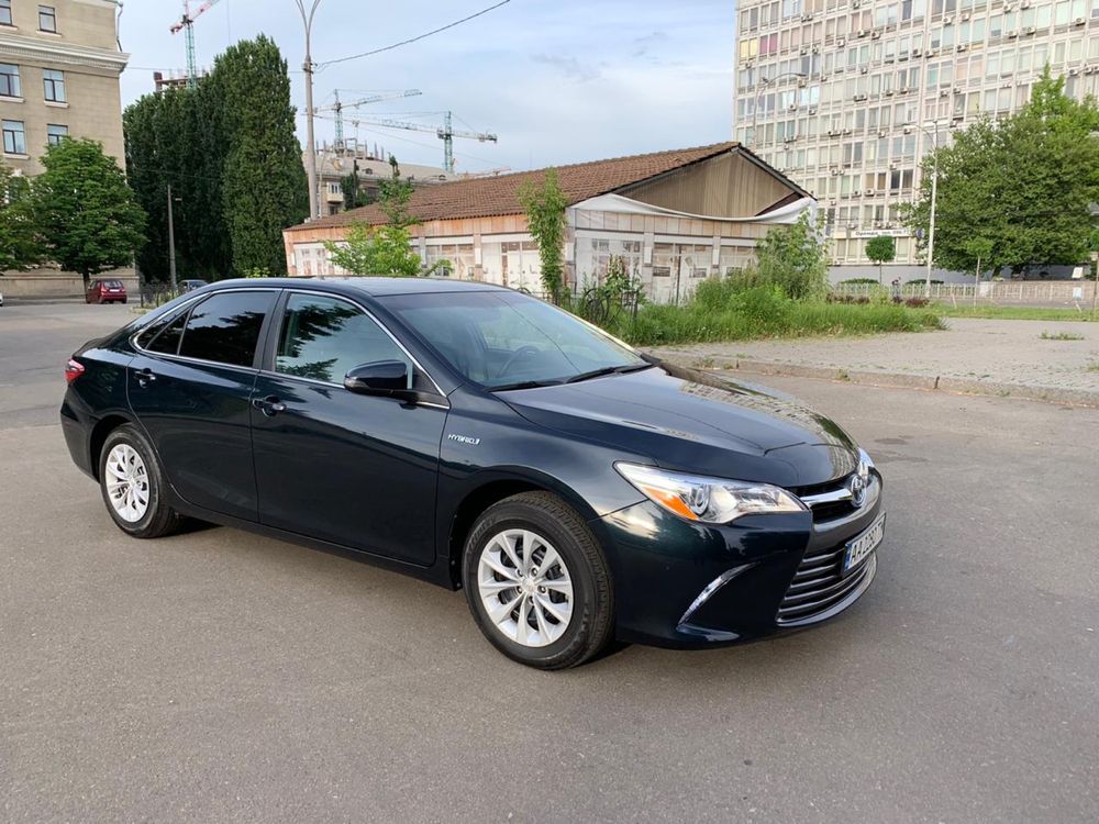 Toyota Camry Hybrid 2017