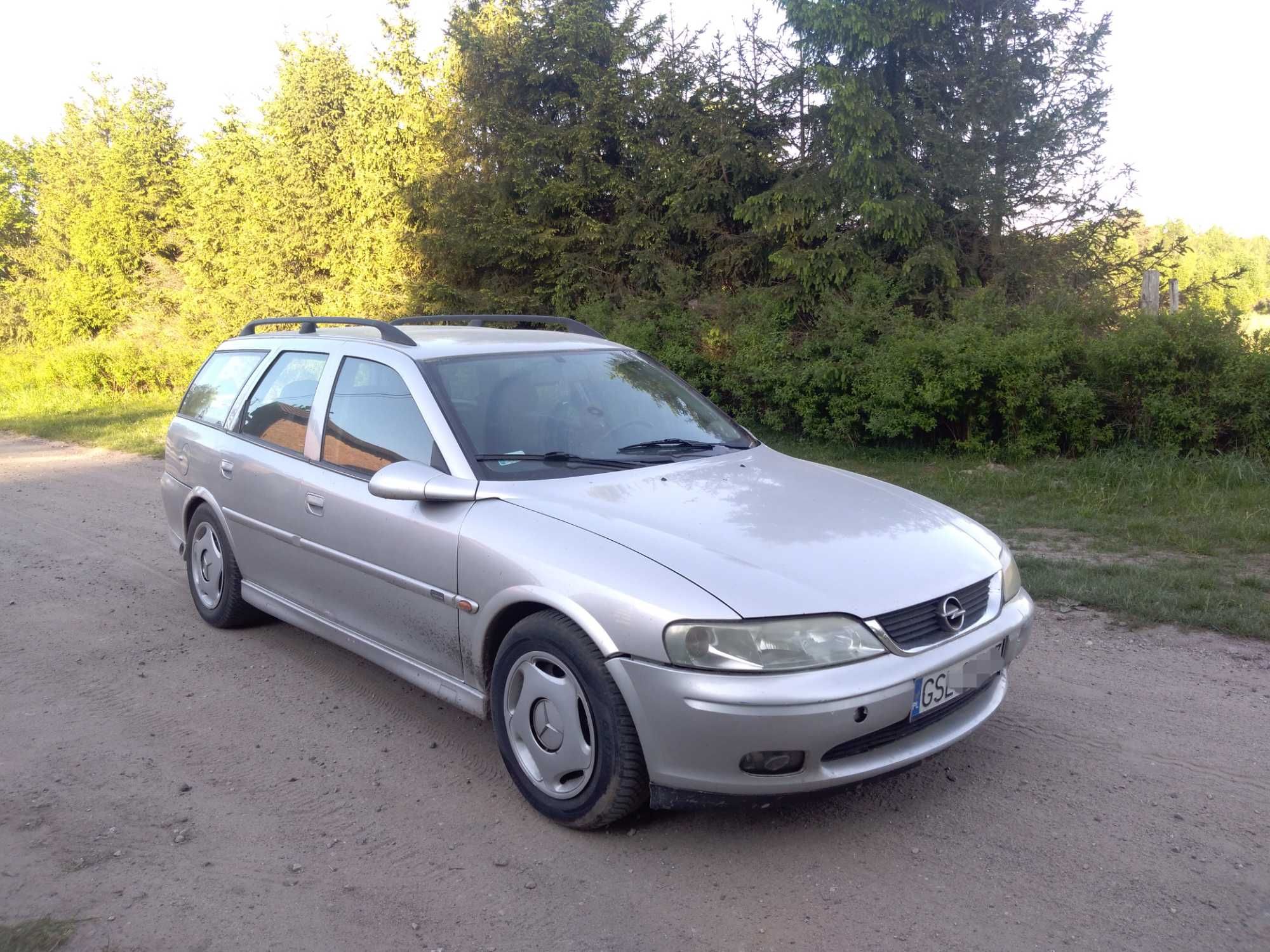 Opel Vectra kombi Benz + LPG 2350,-