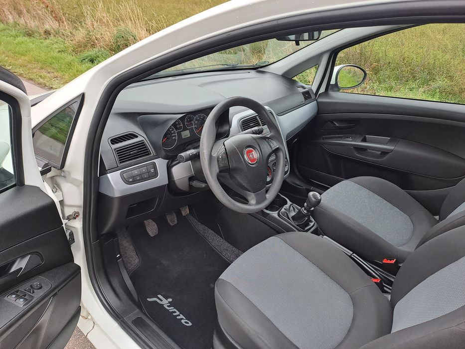 Fiat Grande Punto Lift 2010r. 1.2 klima zadbany