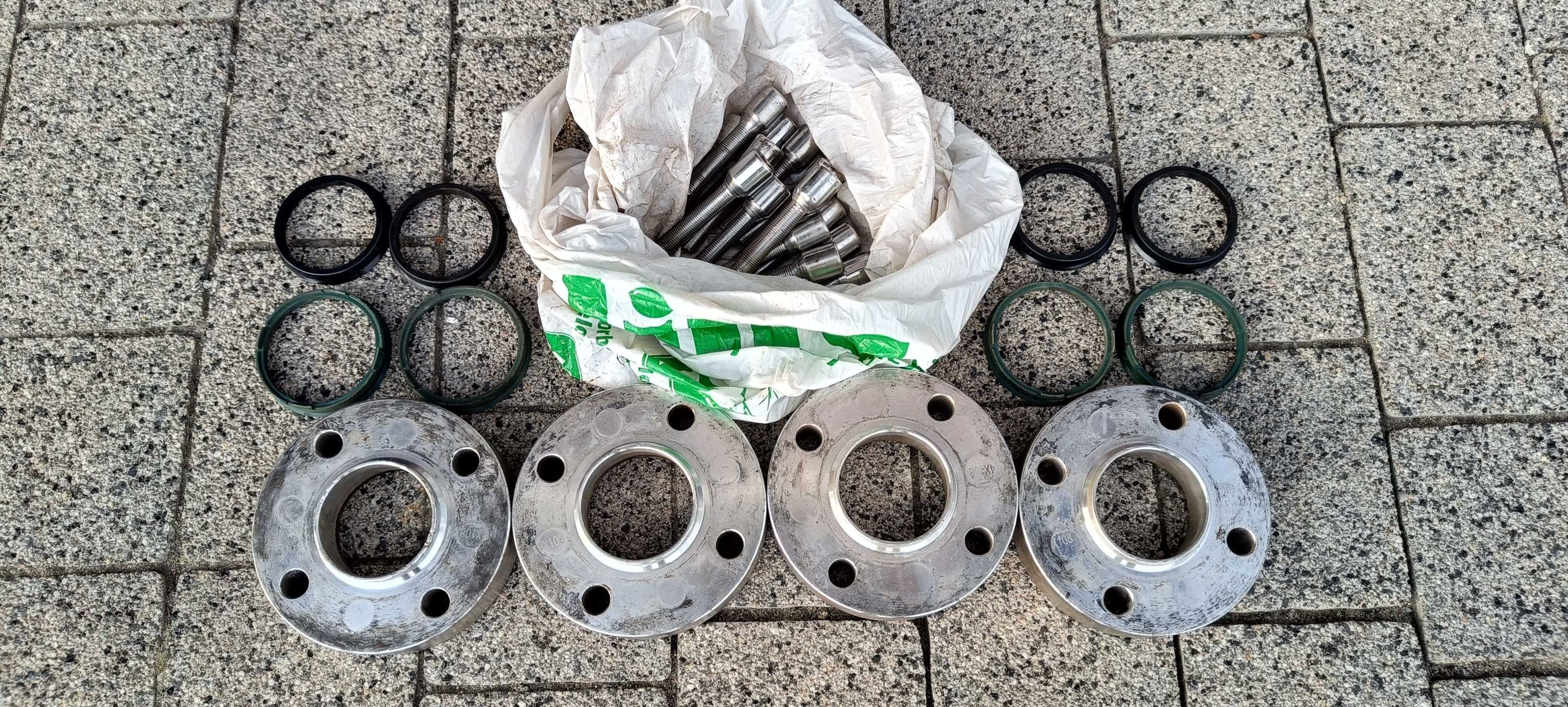 Felgi aluminiowe 18" MSW RS4 + opony letnie 225/40/18 4x108 4x100