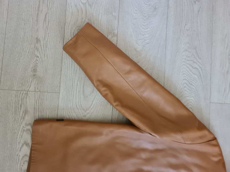 Kurtka Skórzana koloru brązowego