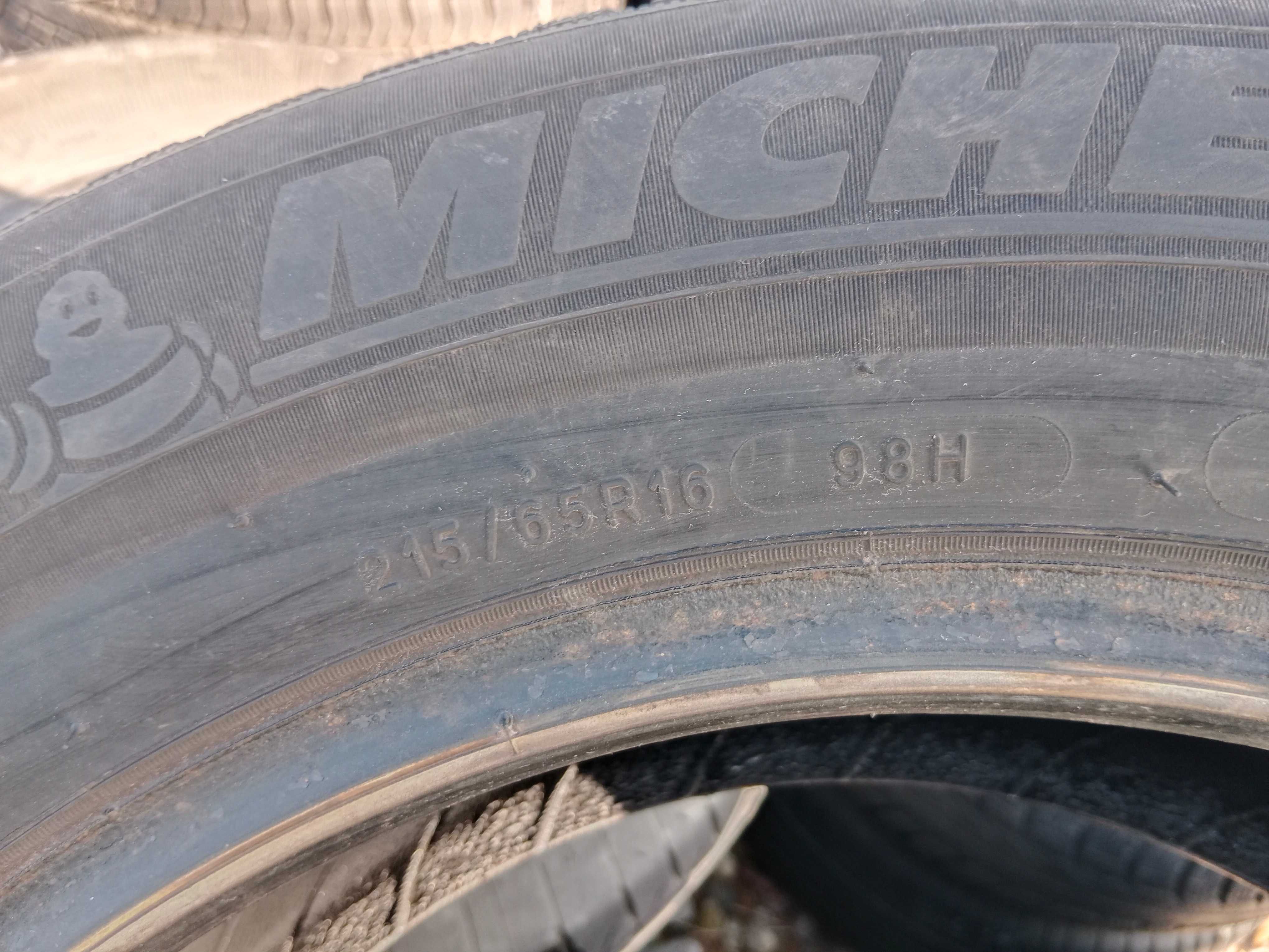 Opona używana 215/65R16 Michelin Alpin 5 1szt.