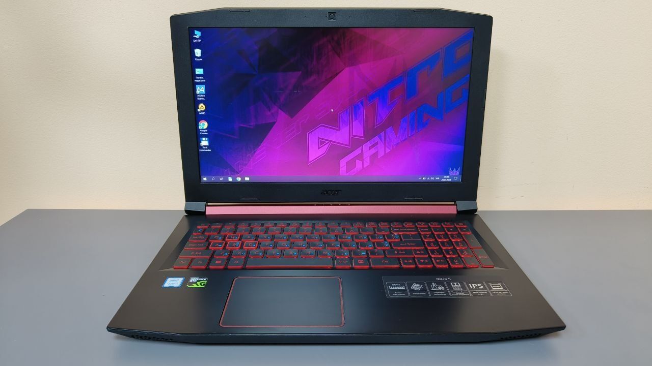 Ігровий ноутбук Acer Nitro5 i7-7700HQ/GTX 1050 4gb/16/sss256/Hdd1000