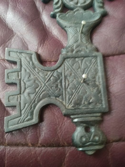 Żeliwny wieszak do kluczy