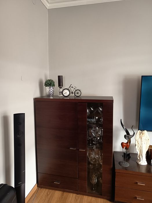 Komplet mebli kolor ciemny brąz