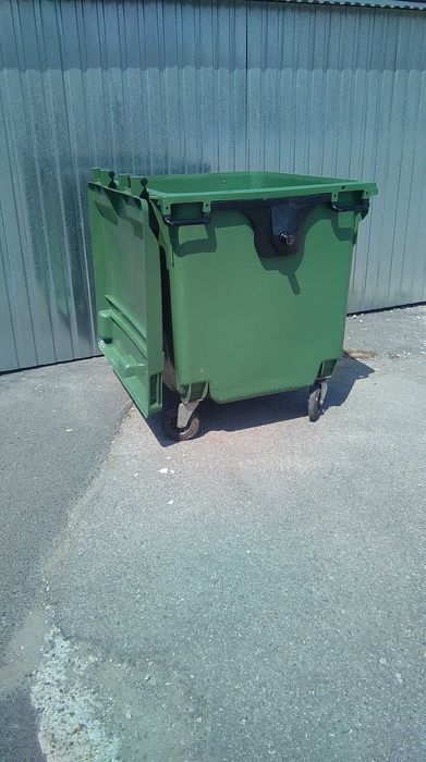 Używane pojemniki na odpady 1100l niemieckie kosze na śmieci