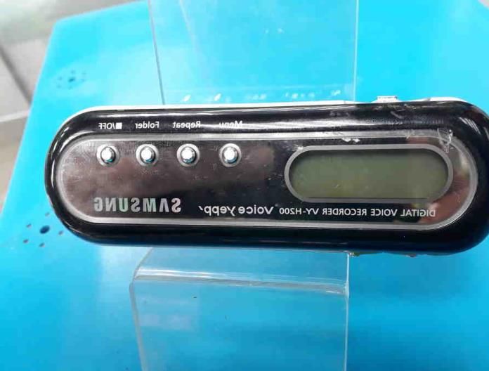 Диктофон Samsung VY-H200T