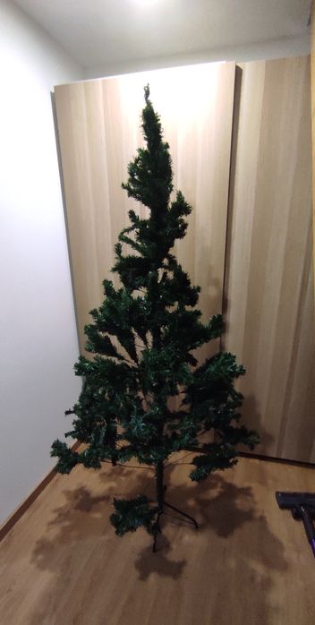 Vendo arvover de natal 2,20 alt x 1 m largura