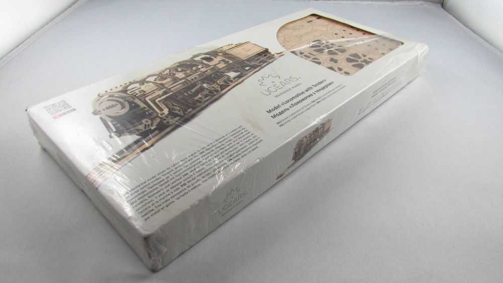 UGEARS - Puzzle 3D Drewniane Lokomotywa UG 460 model do składania
