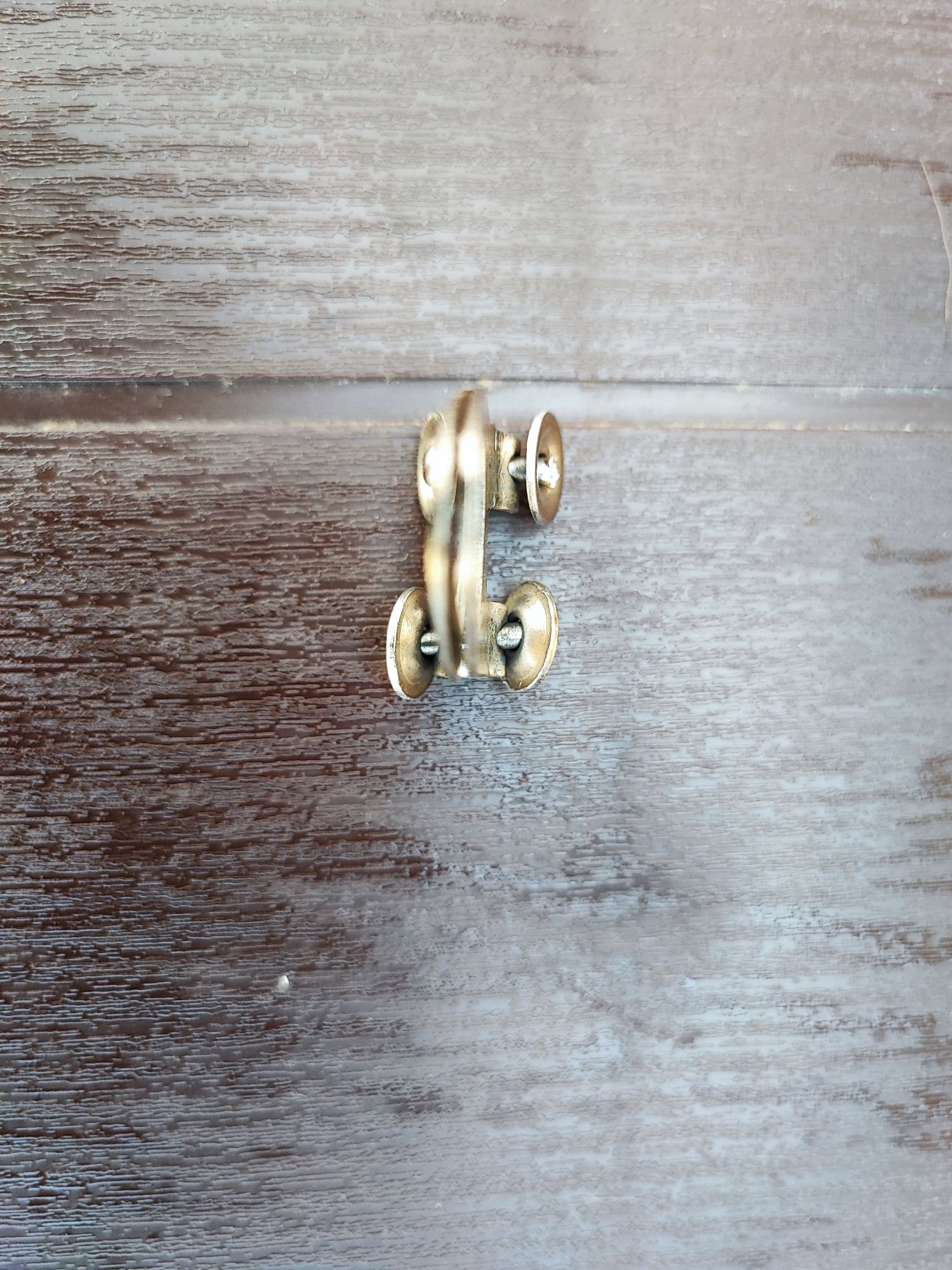 Calha para roupeiro