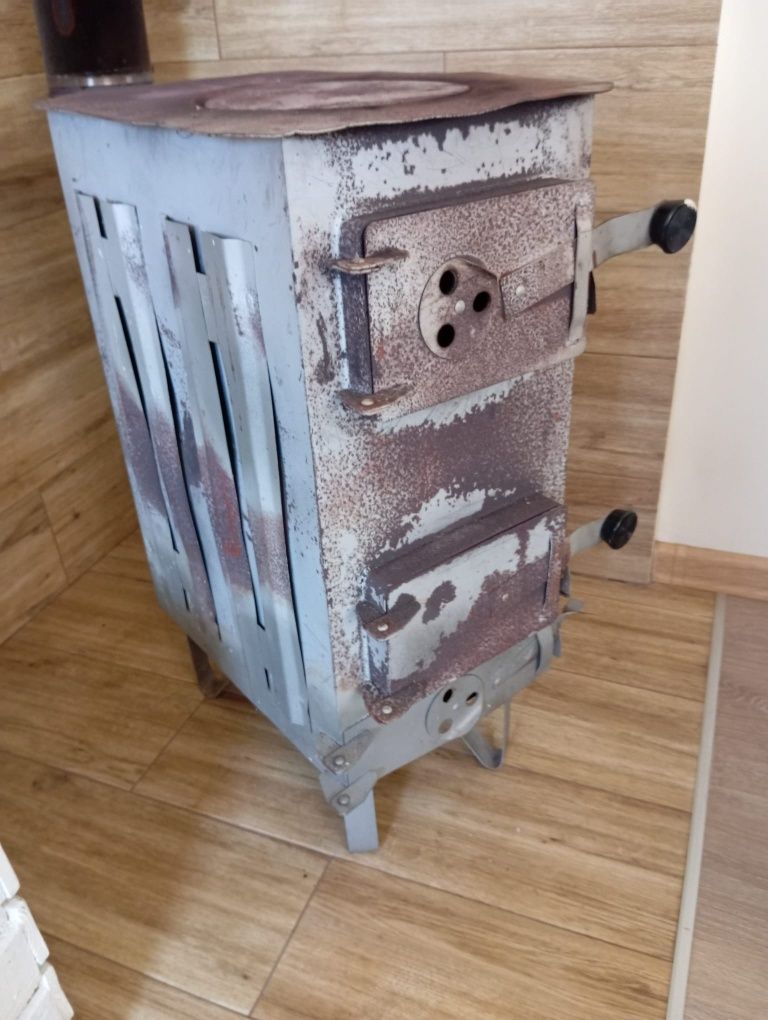 Piec szamotowy z rurami