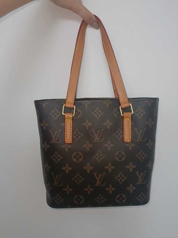 Mala LV Monogram Vavin PM