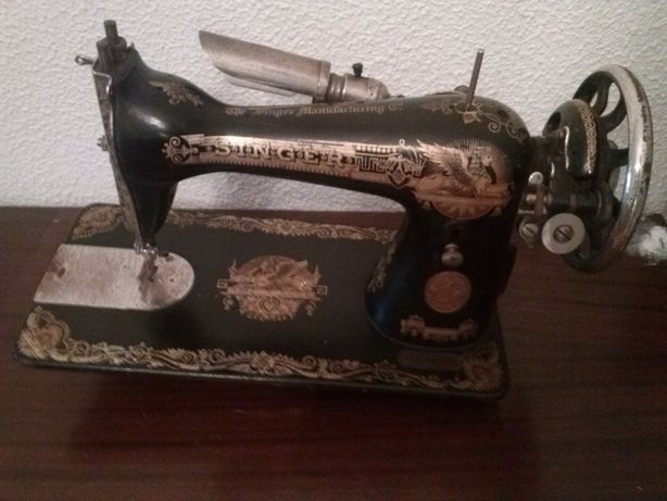 maquina de costura mt antiga