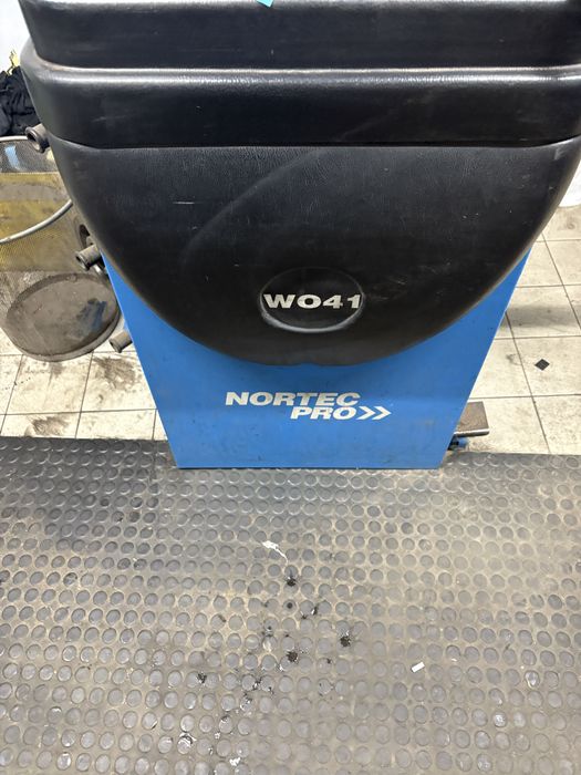 Zestaw montazownica i wyważarka Nortec