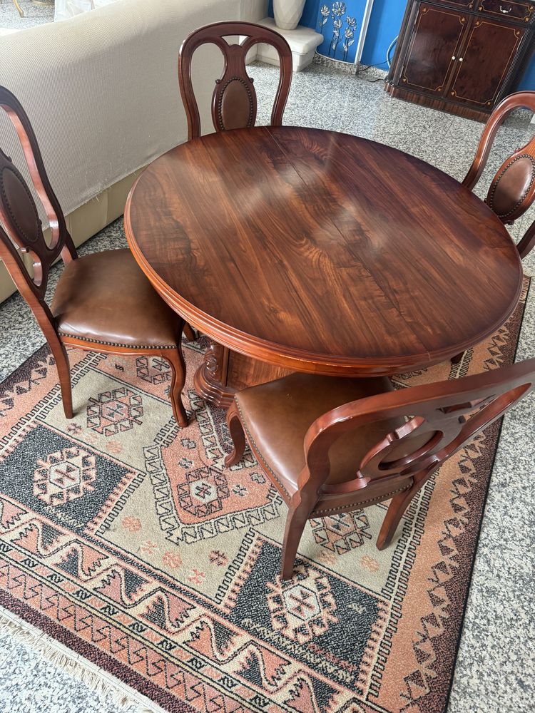 Mesa de sala de jantar (extensivel) 70€