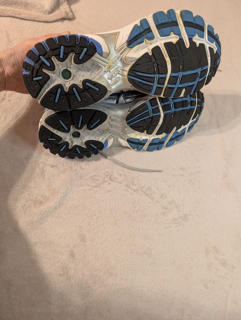 Кросівки Brooks GTS 12
 45 р. 29 см