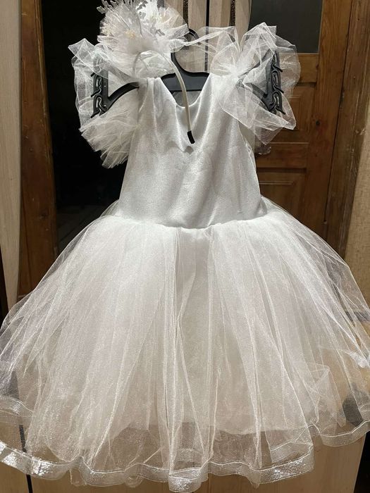 Детское платье снежинка размер 92-98