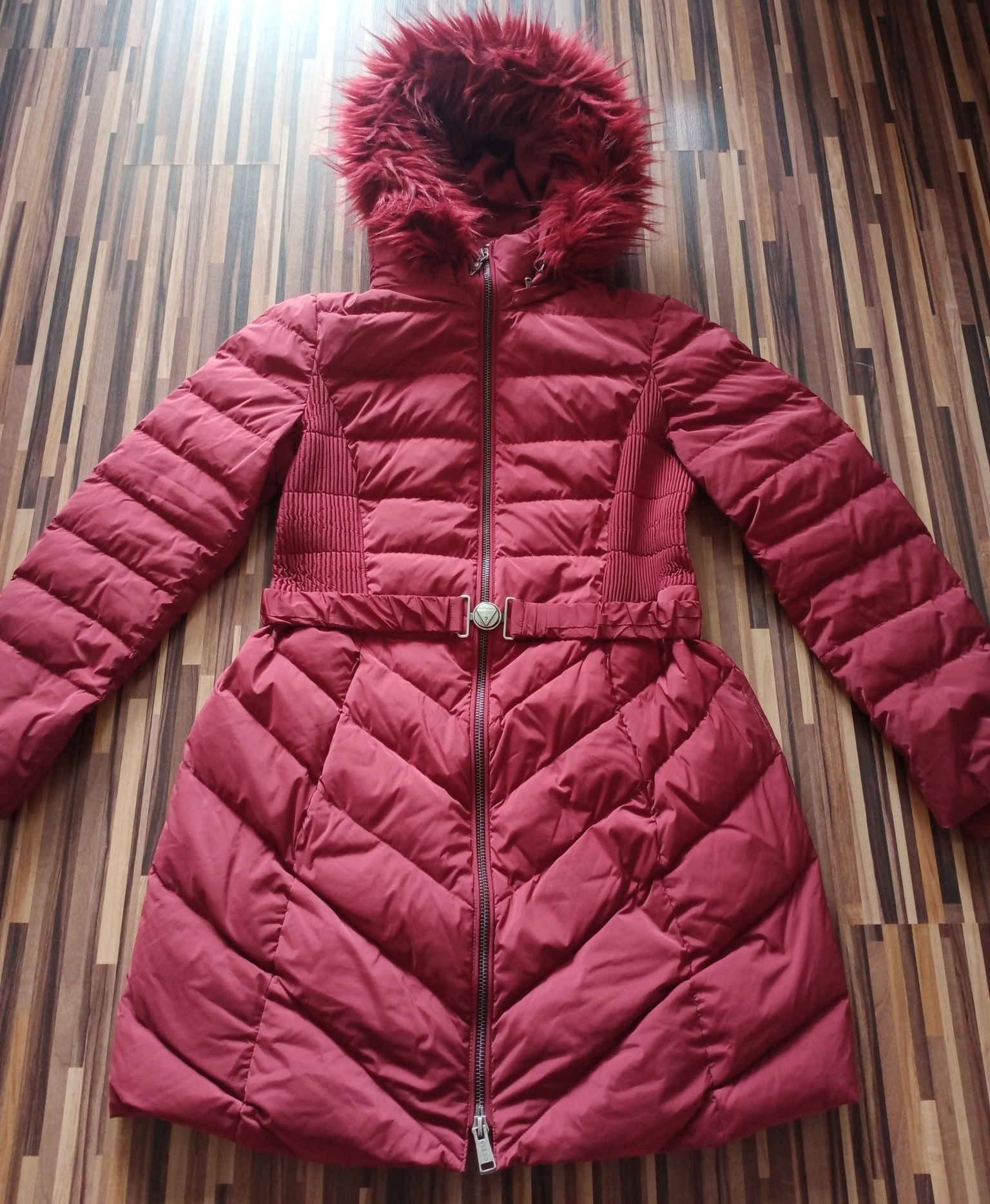 Kurtka damska, płaszcz Guess Jeans Cecilia Down Jacket rozm. XL