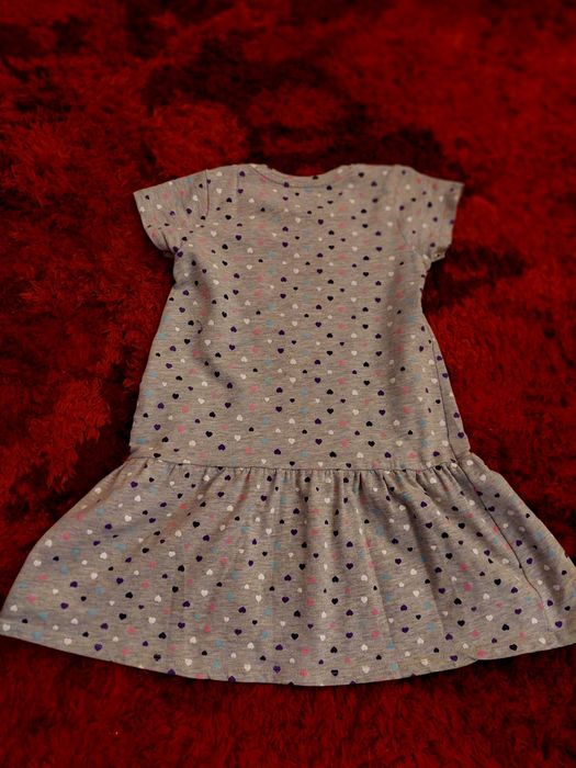 Sukienka / sukieneczka / serduszka/ 128-134 cm