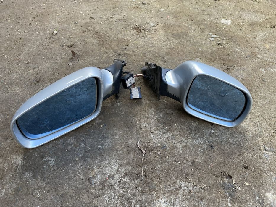 пластики деталі салону до Audi A4 B5