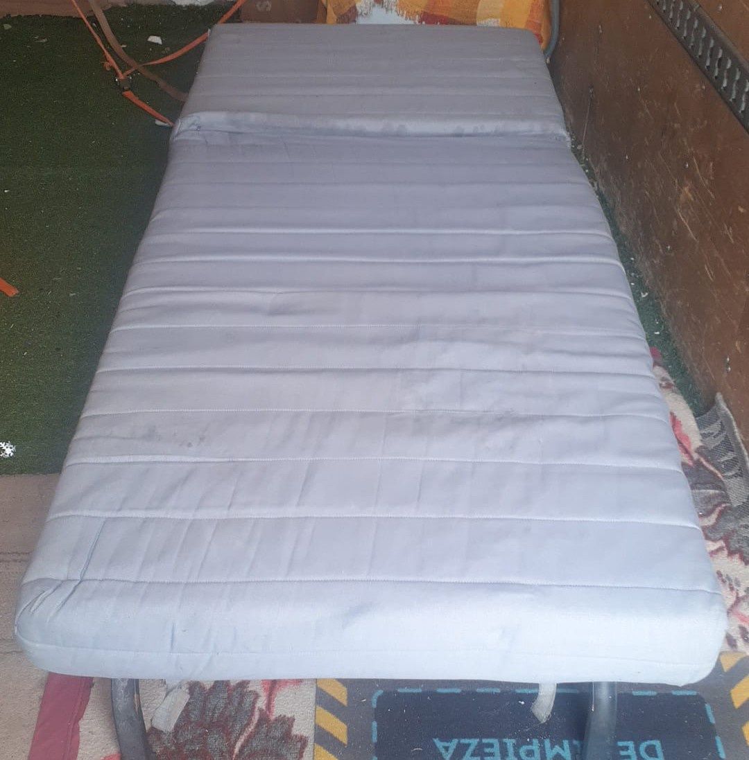 Cama de solteiro