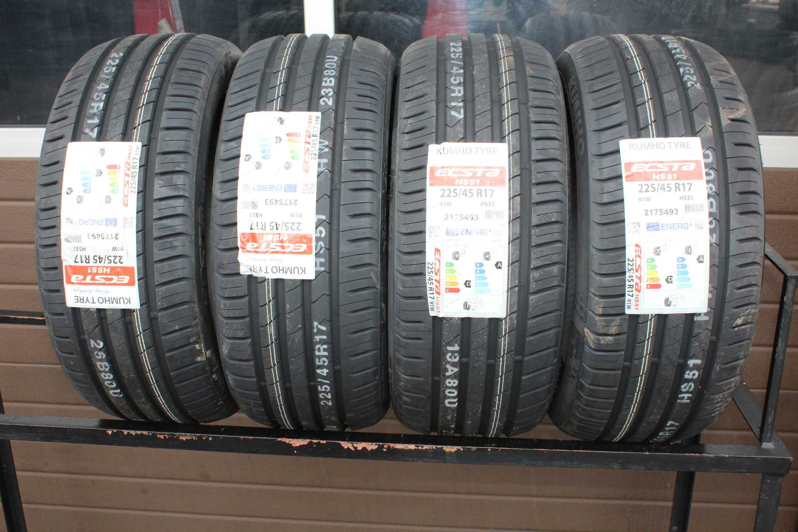 225 45 r17 KUMHO Ecsta HS51