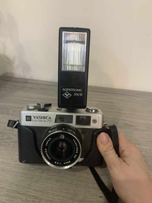 Раритетний ретро фотоапарат Yashica electro 35 fc