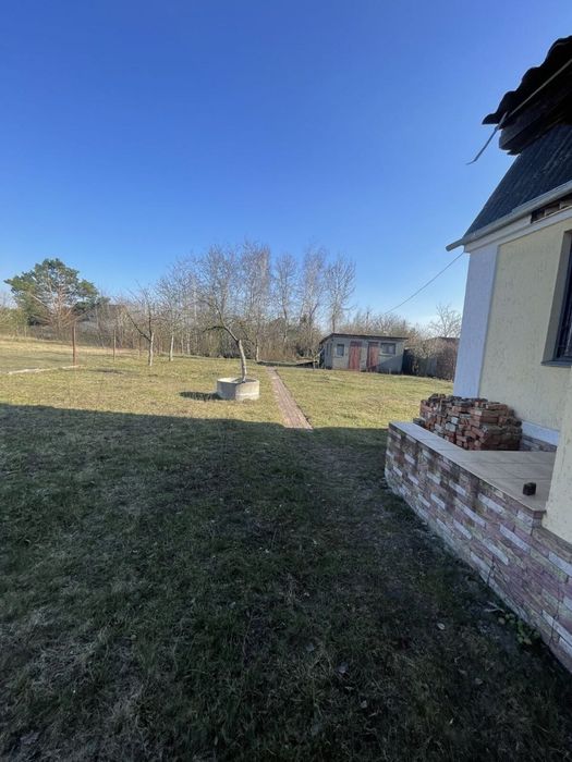 Гарний дачний будинок у Вільску