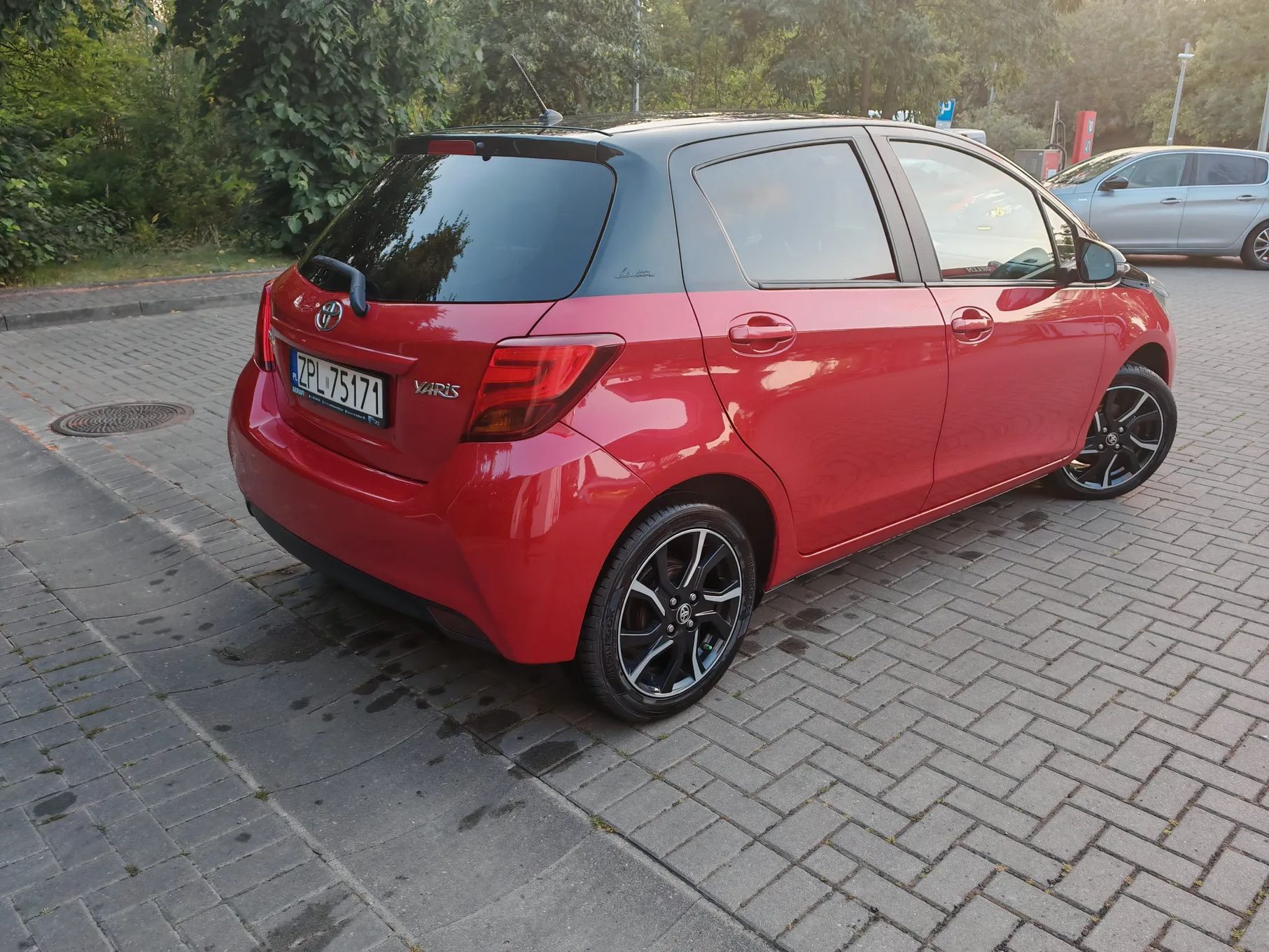 Toyota Yaris Toyota Yaris 1.33 99KM Selection Premium