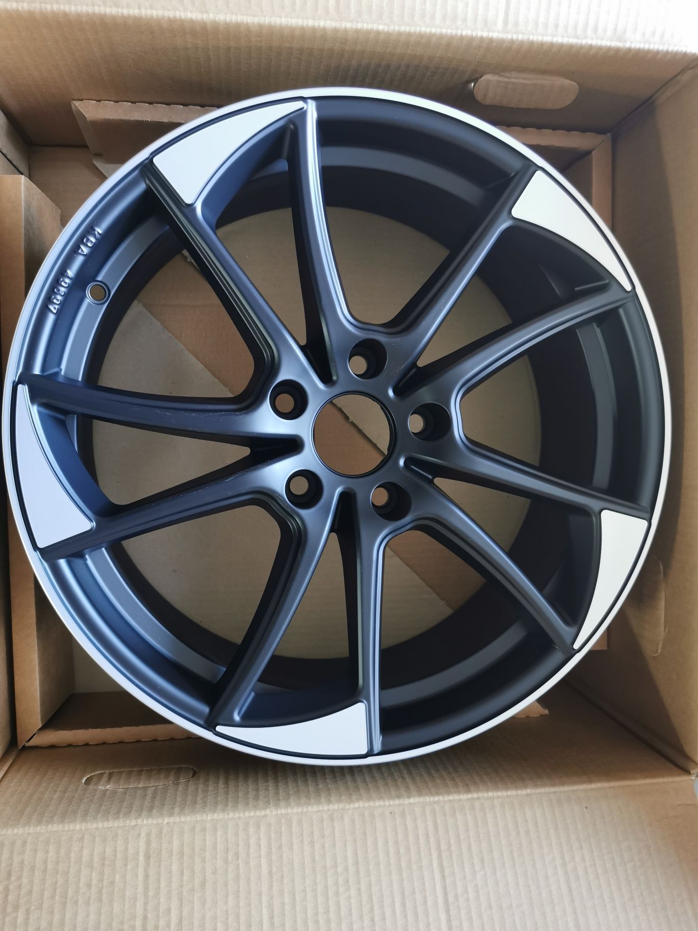 MB design MB-1 BMW F20 VW T6,T5 19cali